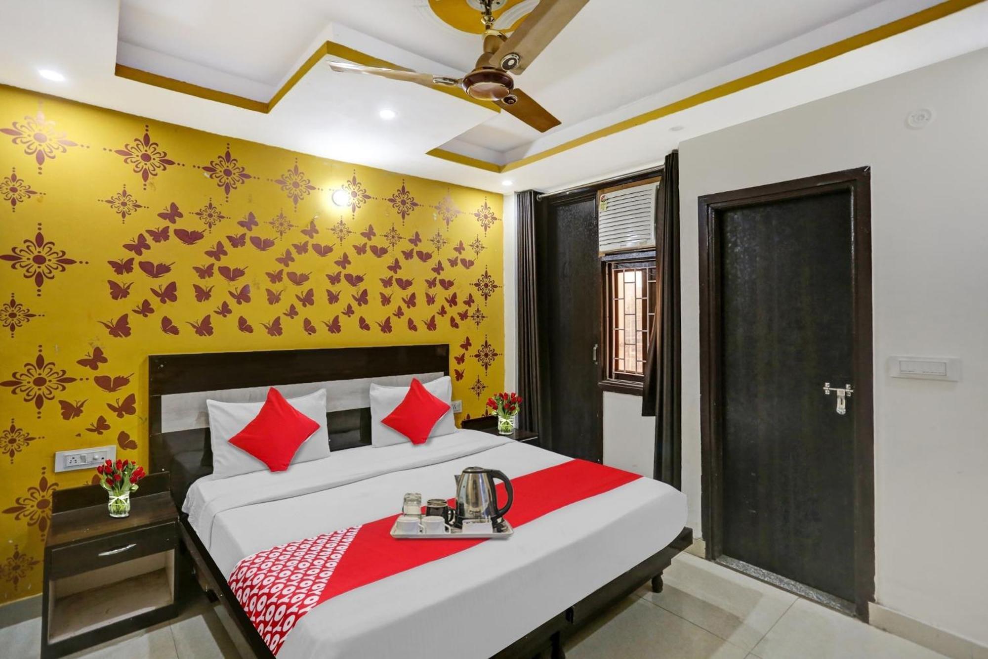 Hotel O Hotel Blue Orchid New Delhi Bagian luar foto